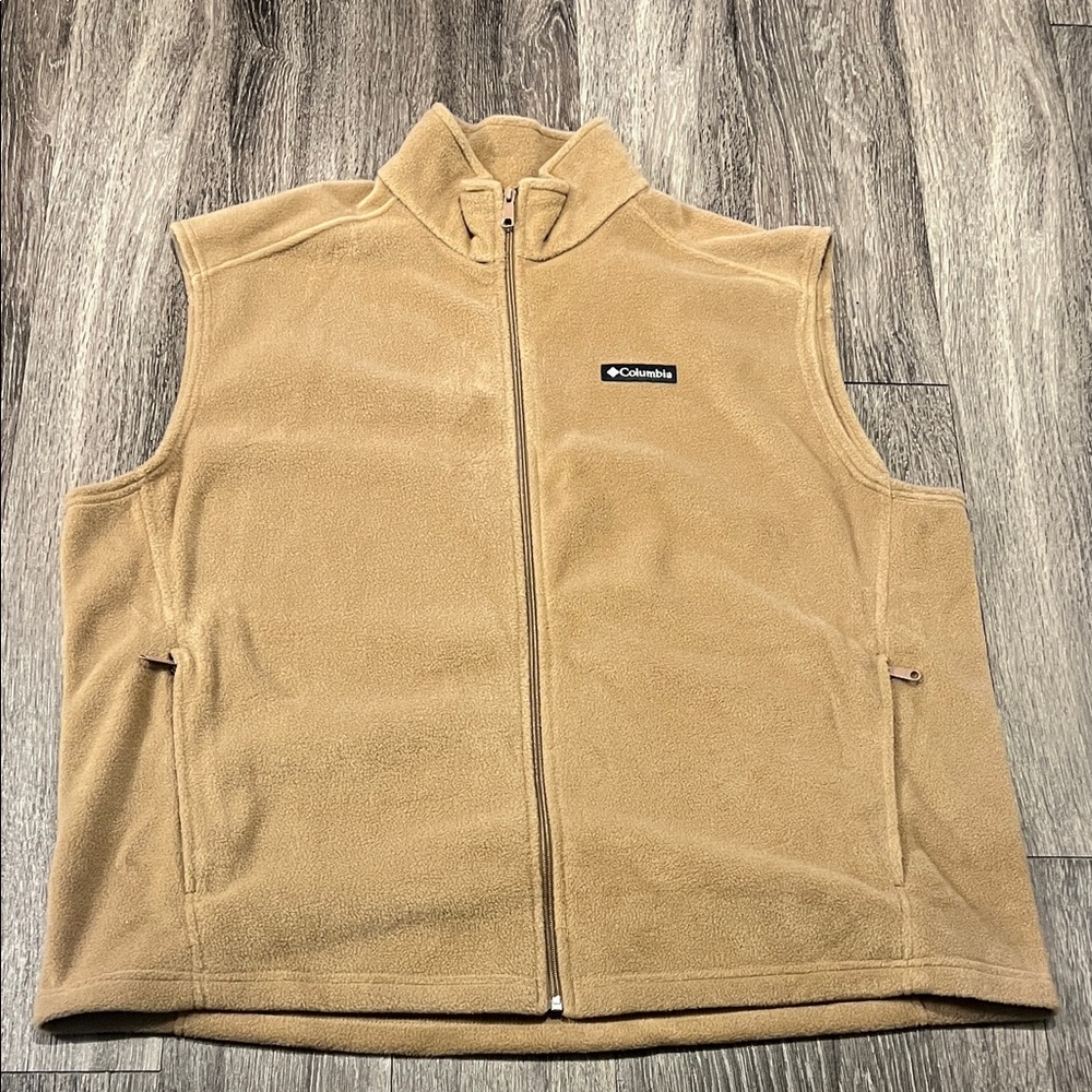 Columbia Camel Fleece Vest